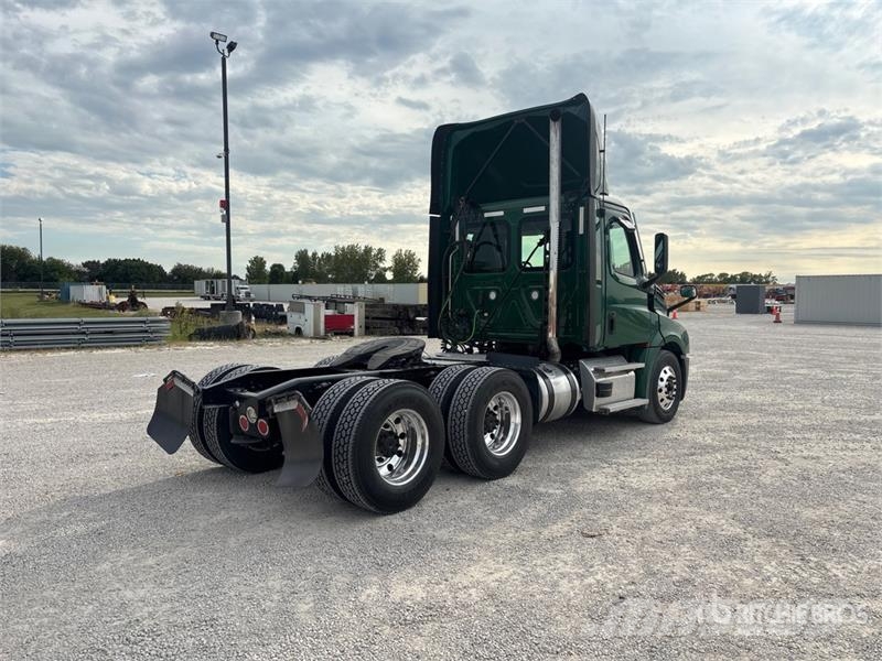 Freightliner Cascadia 126 Vlačilci