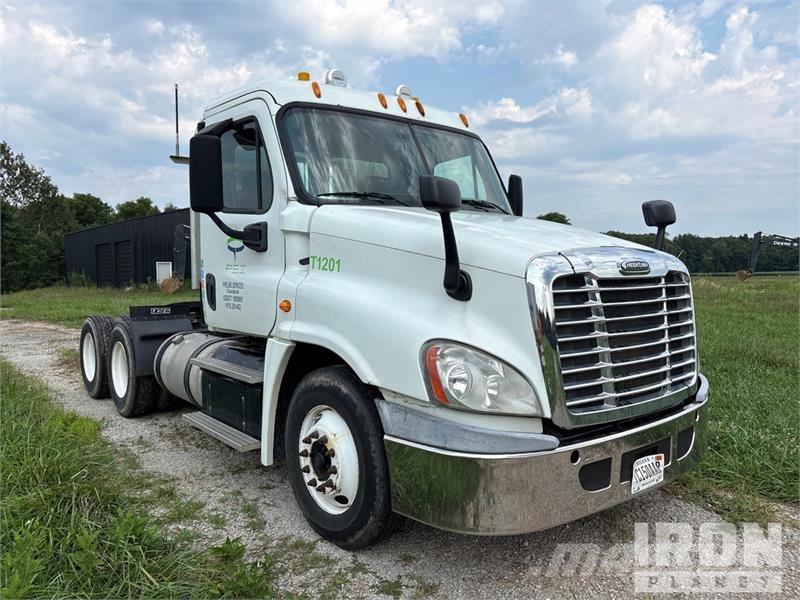 Freightliner Cascadia 125 Vilcēji
