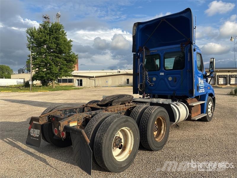 Freightliner Cascadia 113 Tracteur routier