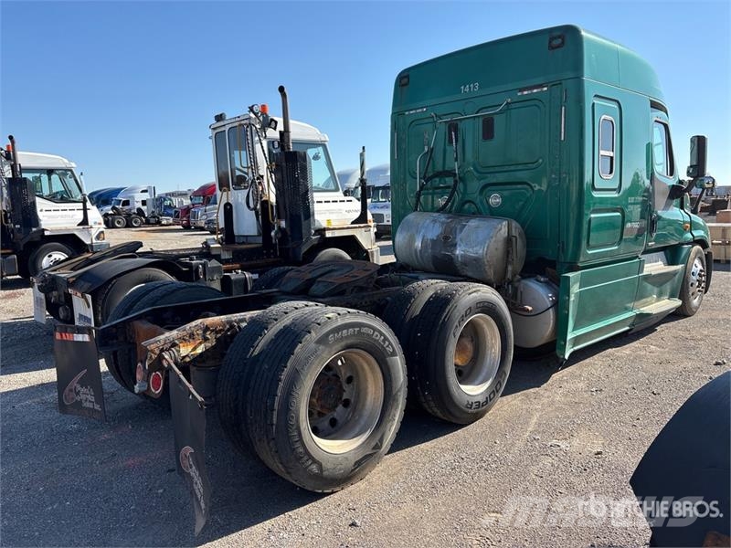 Freightliner Cascadia 125 Тягачі