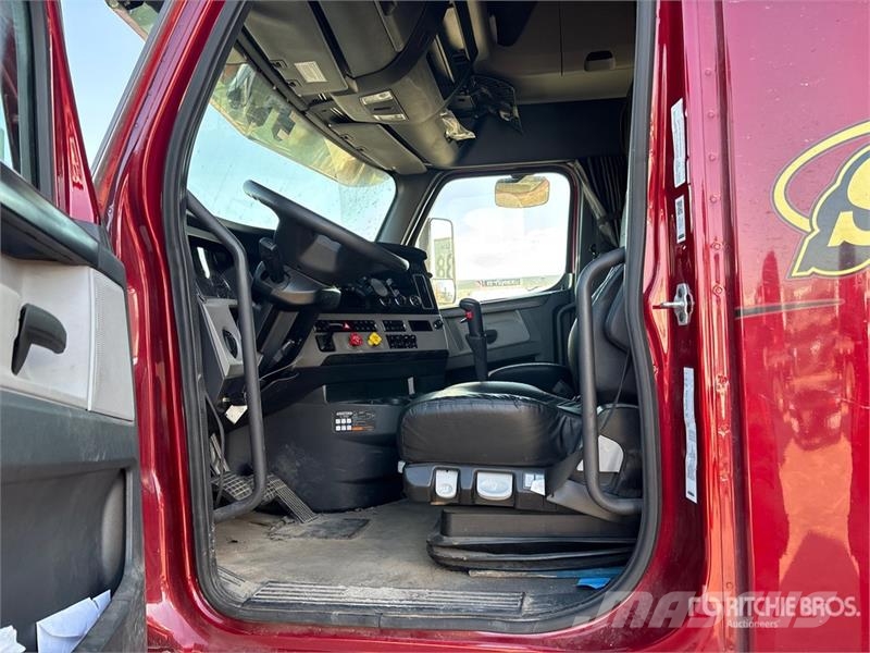 Freightliner Cascadia 126 Влекачи