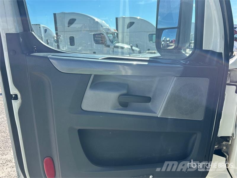 Freightliner Cascadia 116 牵引车