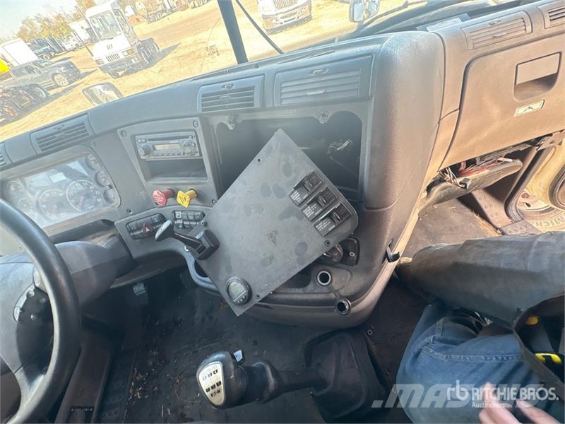 Freightliner Cascadia 125 Тягачі