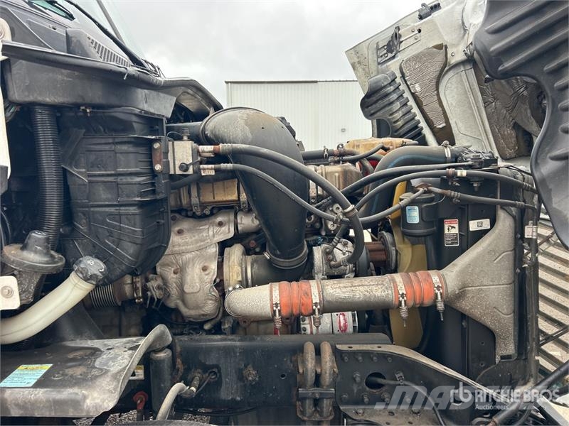 Freightliner Cascadia 125 6x4 T/A Sleeper Truck Tractor Τράκτορες
