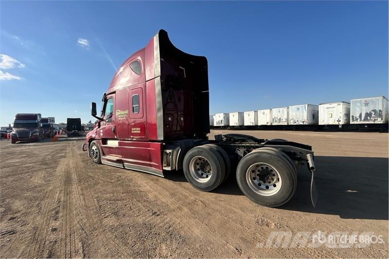 Freightliner Cascadia 126 Влекачи
