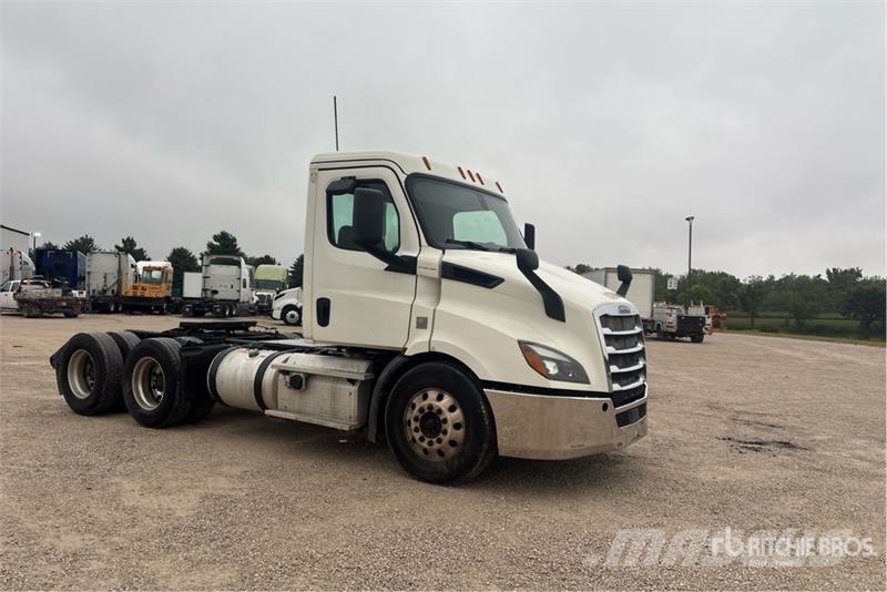 Freightliner Cascadia 116 Vilcēji