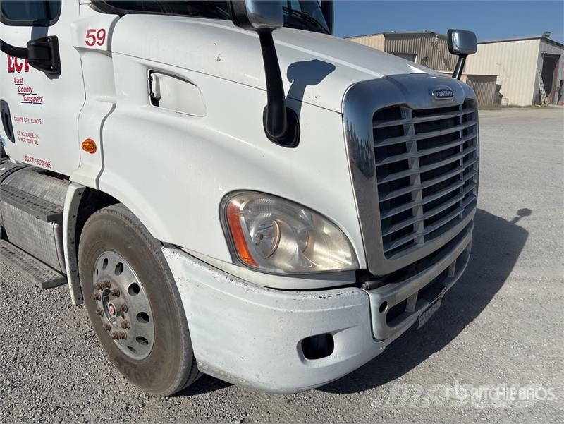 Freightliner Cascadia 113 Vlačilci