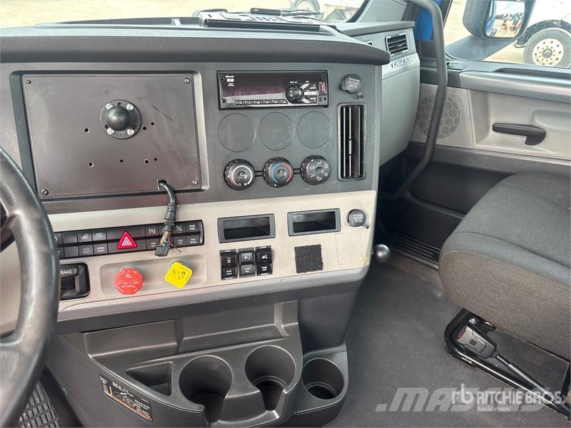 Freightliner Cascadia 116 Vetopöytäautot