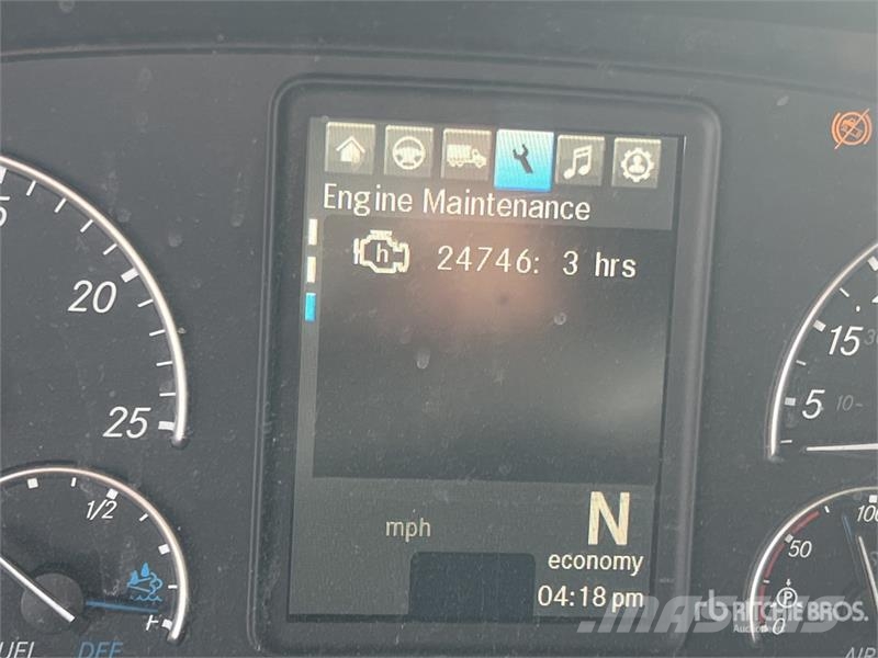 Freightliner Cascadia 126 6x4 T/A Sleeper Truck Tractor Traktorske jedinice