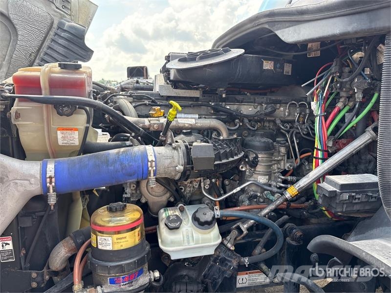 Freightliner Cascadia 125 Cavalos mecânicos