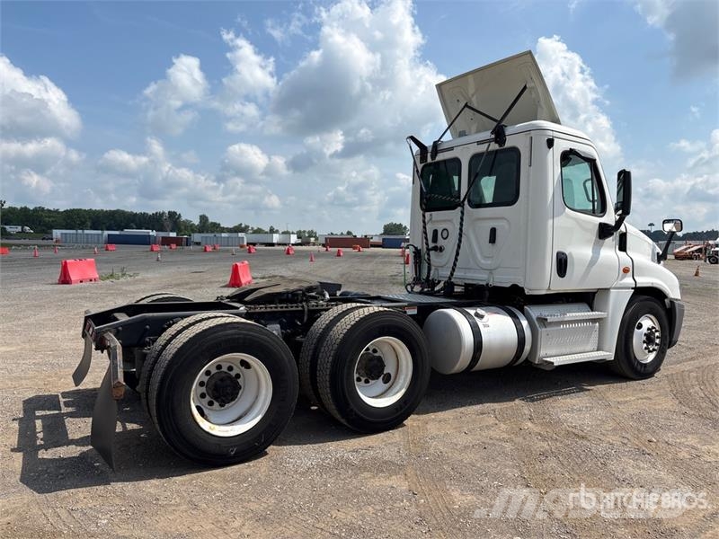 Freightliner Cascadia 125 Cavalos mecânicos