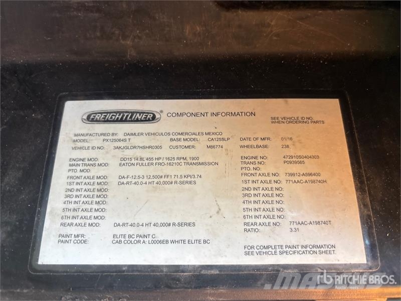 Freightliner Cascadia 125 6x4 T/A Sleeper Truck Tractor وحدات الجر