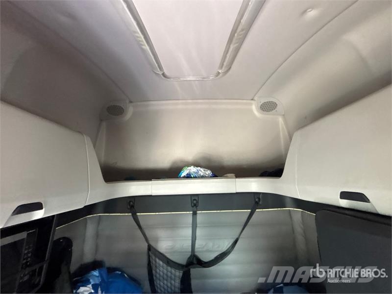 Freightliner Cascadia 126 6x4 T/A Sleeper Truck Tractor Motrici e Trattori Stradali