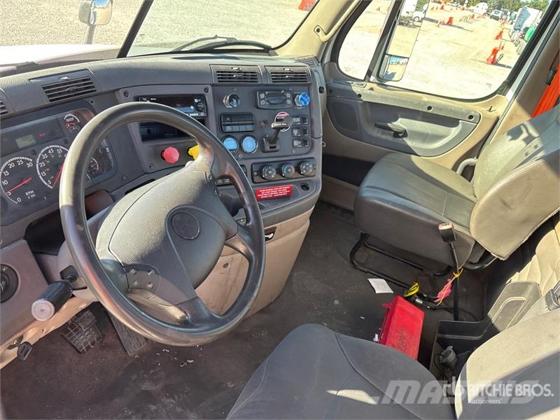 Freightliner Cascadia 125 Vlačilci