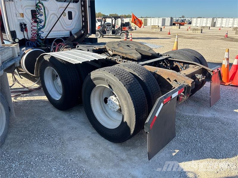 Freightliner Cascadia 125 وحدات الجر