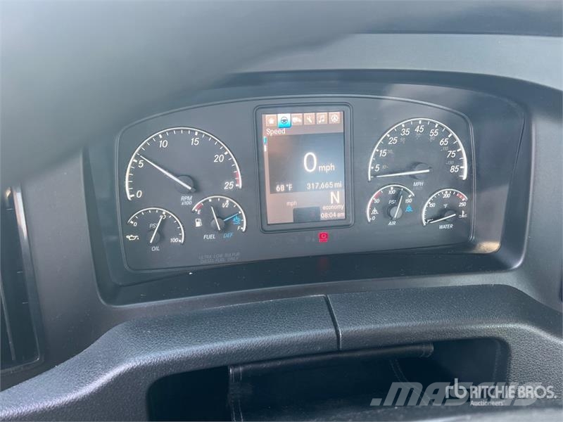 Freightliner Cascadia 126 Седельные тягачи