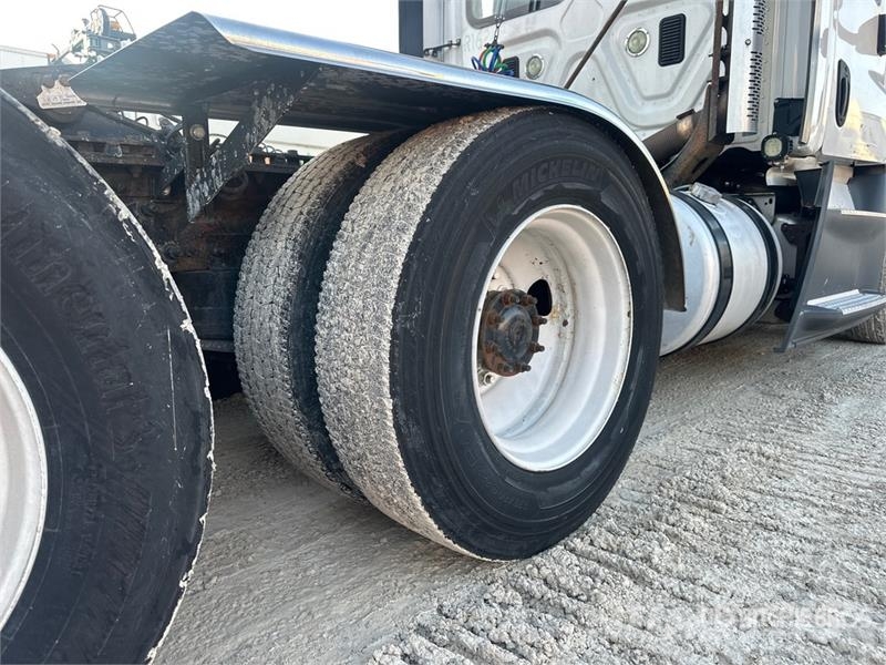 Freightliner Cascadia 125 Çekiciler