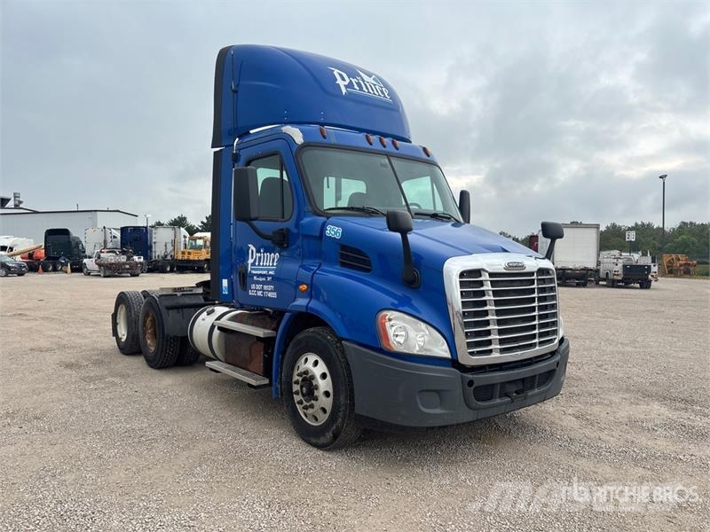 Freightliner Cascadia 113 Sattelzugmaschinen