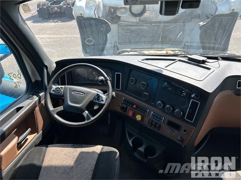 Freightliner Cascadia 126 Çekiciler