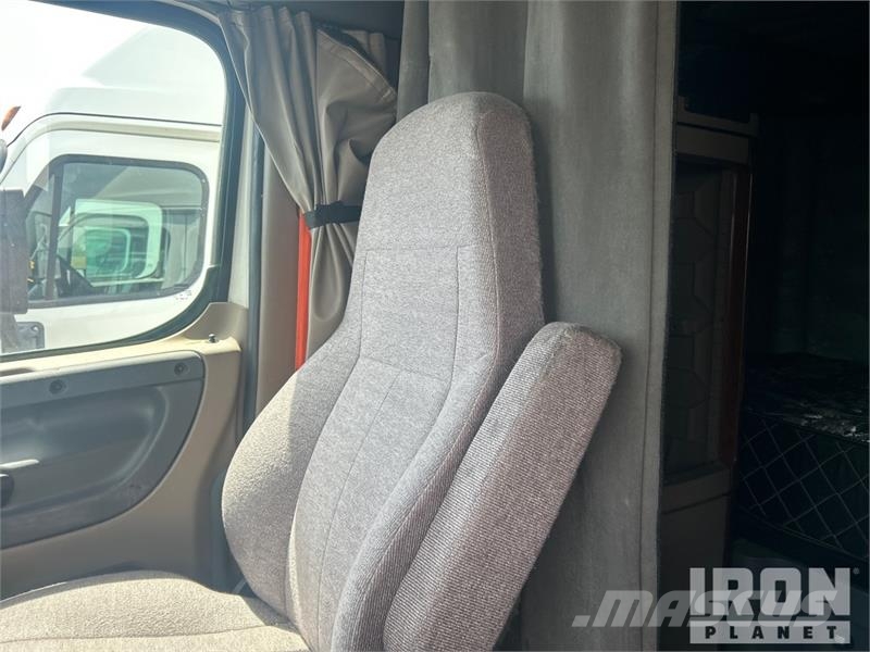 Freightliner Cascadia 125 Vetopöytäautot