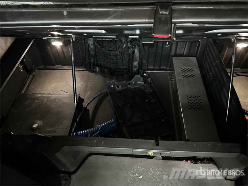 Freightliner Cascadia 126 6x4 T/A Sleeper Truck Tractor Влекачи