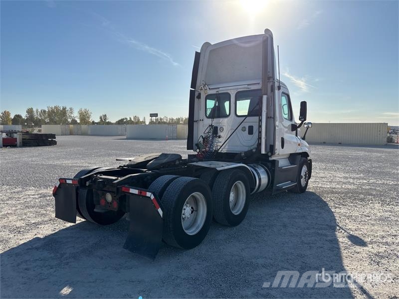 Freightliner Cascadia 125 Vlačilci