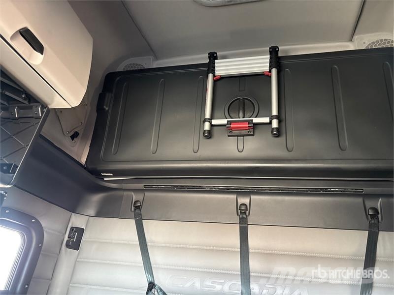 Freightliner Cascadia 126 Влекачи