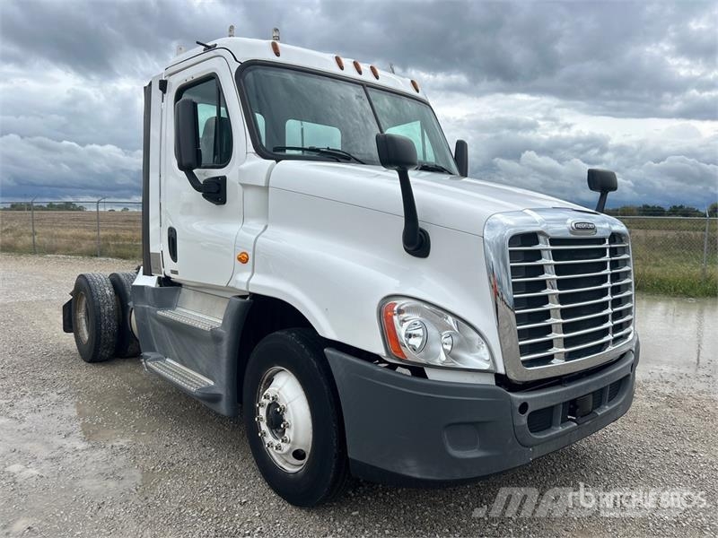 Freightliner Cascadia 125 曳引機組件