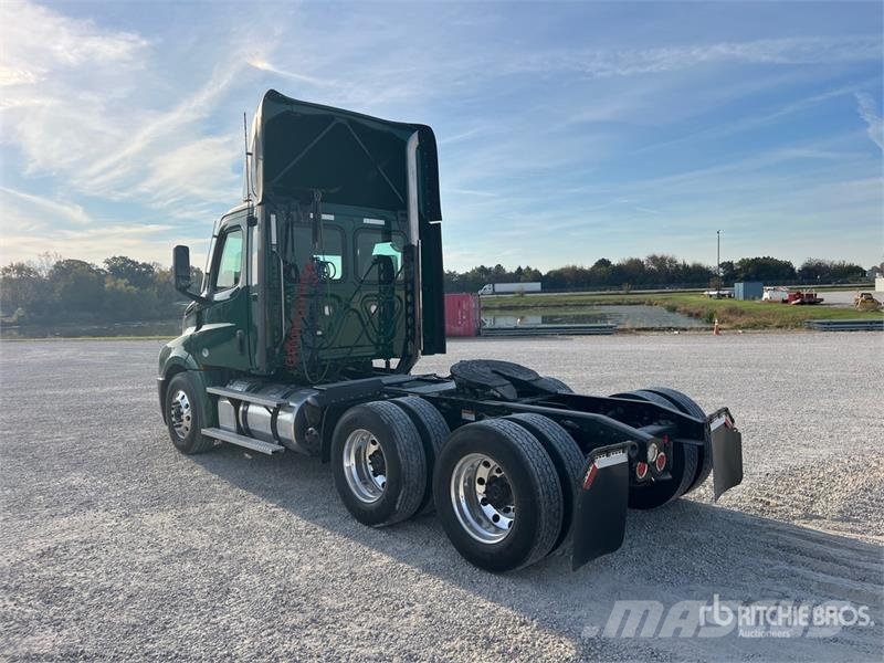 Freightliner Cascadia 126 Влекачи