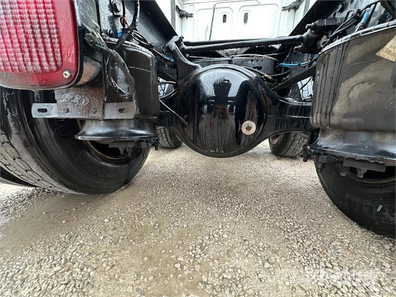 Freightliner Cascadia 126 6x4 T/A Sleeper Truck Tractor Влекачи