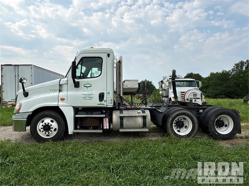 Freightliner Cascadia 125 Vilcēji