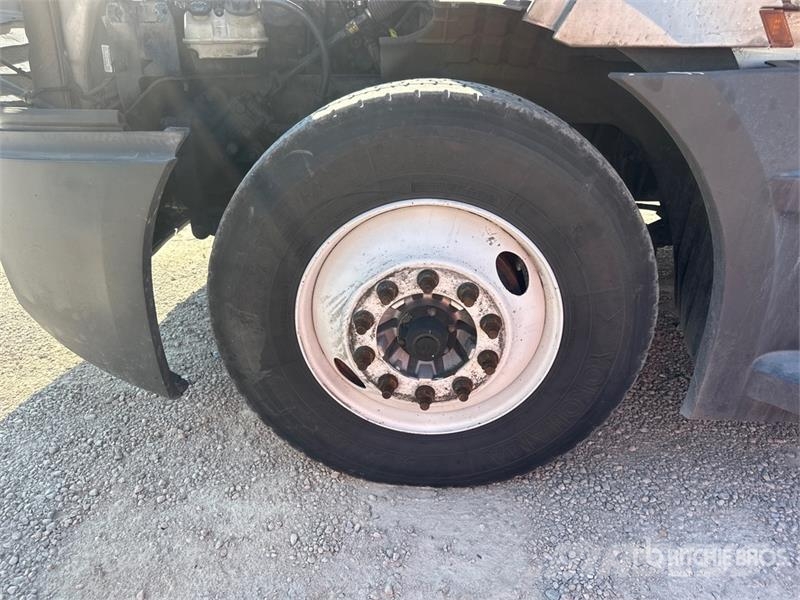 Freightliner Cascadia 126 6x4 T/A Sleeper Truck Tractor Влекачи