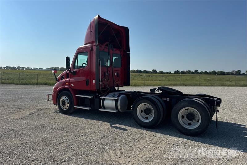 Freightliner Cascadia 113 Tractores (camiões)