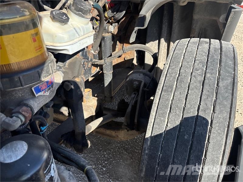 Freightliner Cascadia 125 وحدات الجر