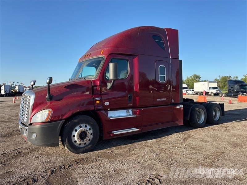Freightliner Cascadia 125 6x2 T/A Sleeper Truck Tractor Tracteur routier