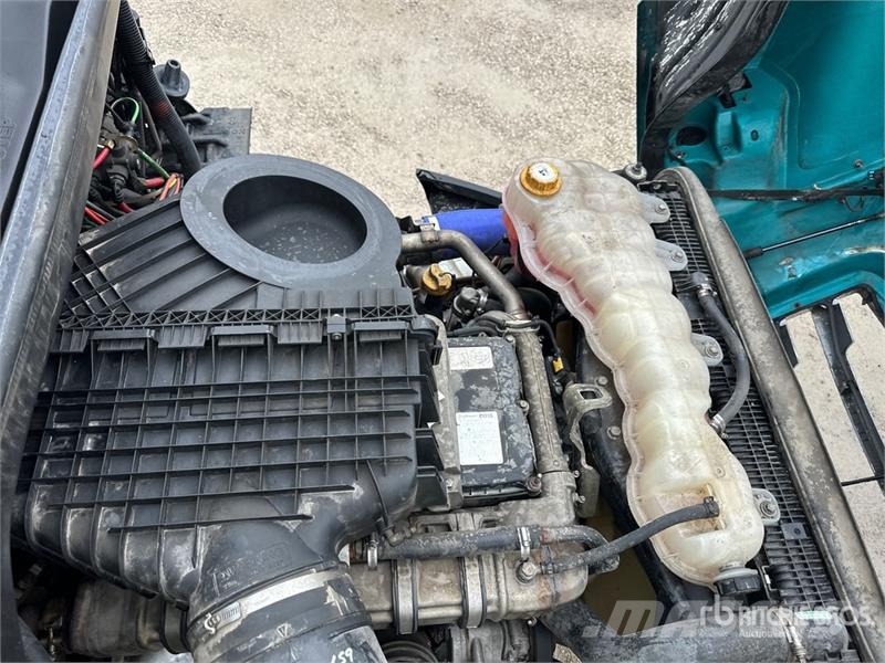 Freightliner Cascadia 126 6x4 Rebuilt Title* T/A Sleeper Truck  Tractor Units