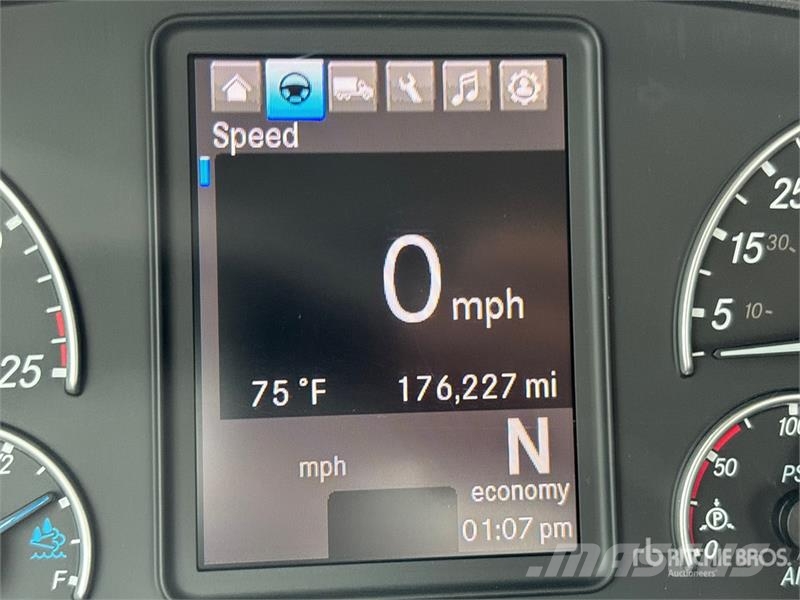 Freightliner Cascadia 126 Prime Movers