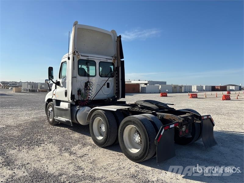 Freightliner Cascadia 125 Vlačilci