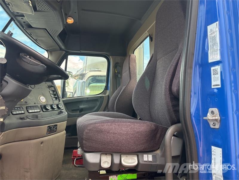 Freightliner Cascadia 113 Tracteur routier