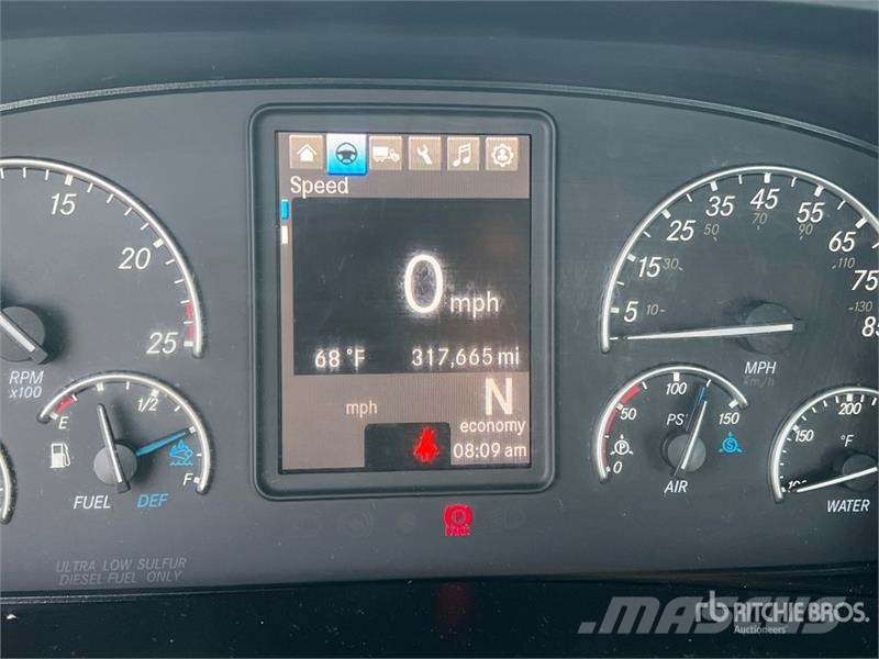 Freightliner Cascadia 126 Седельные тягачи