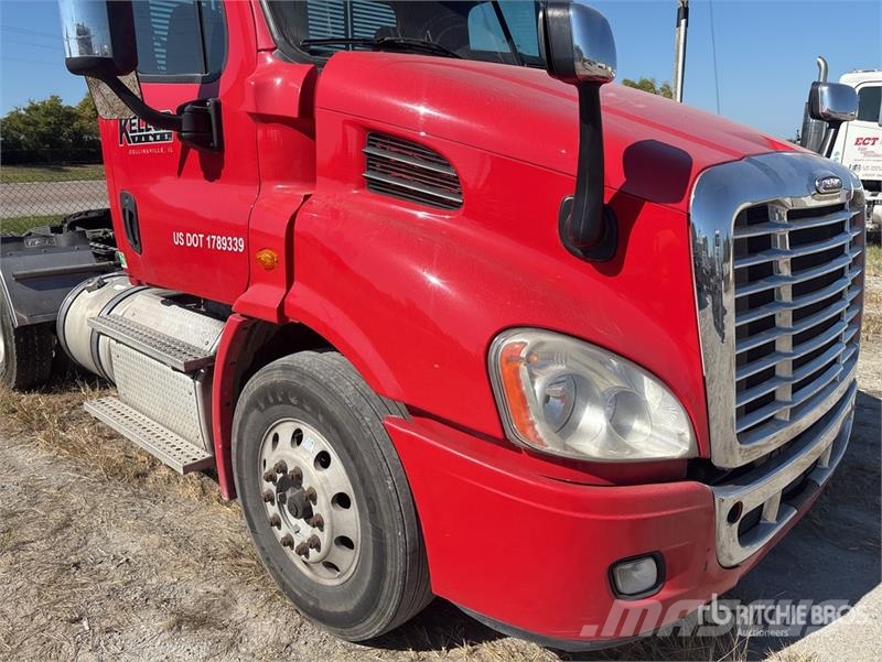 Freightliner Cascadia 113 Tegljači
