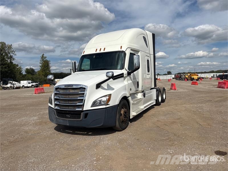 Freightliner Cascadia 126 6x4 T/A Sleeper Truck Tractor Tracteur routier