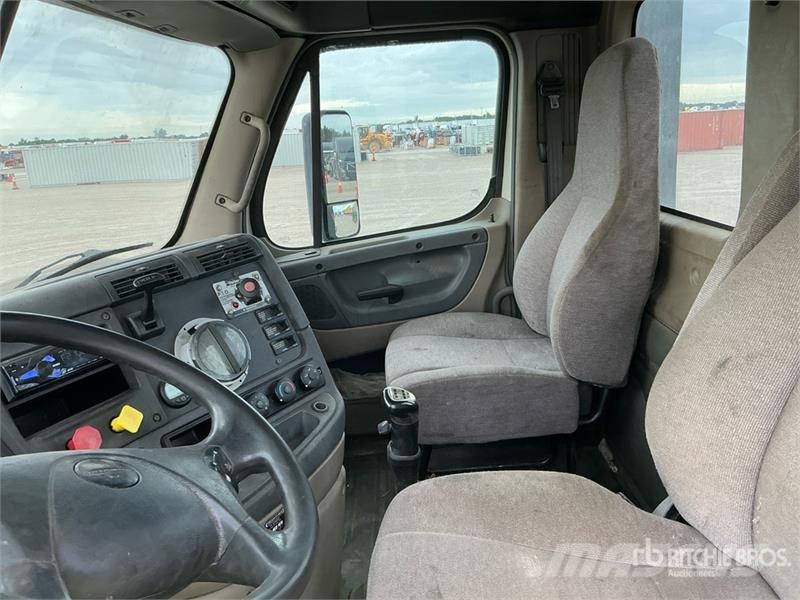 Freightliner Cascadia 125 Tractor Units