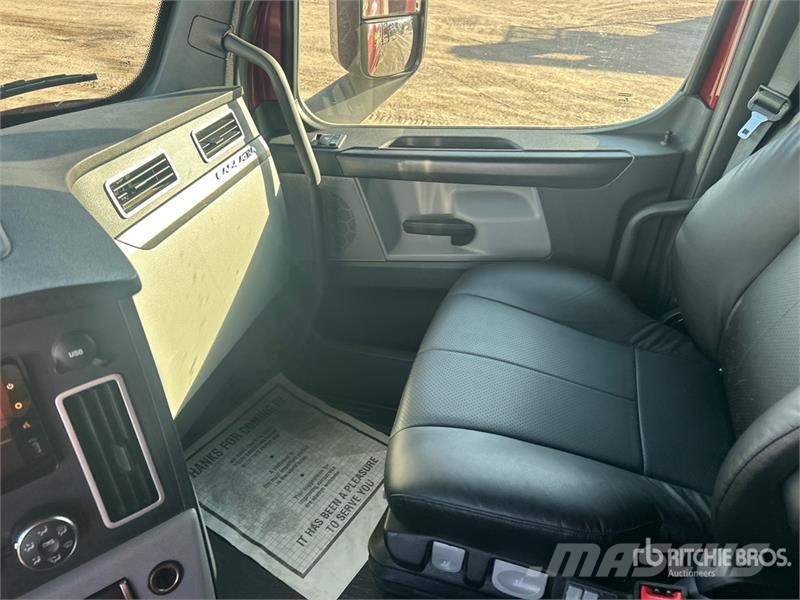Freightliner Cascadia 126 Влекачи