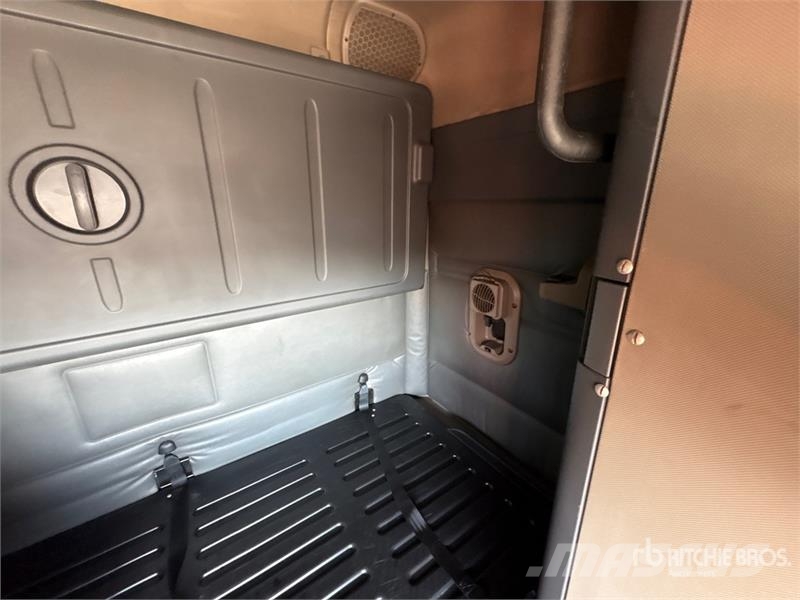 Freightliner Cascadia 125 Tractor Units