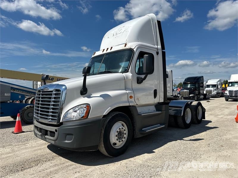 Freightliner Cascadia 125 Çekiciler
