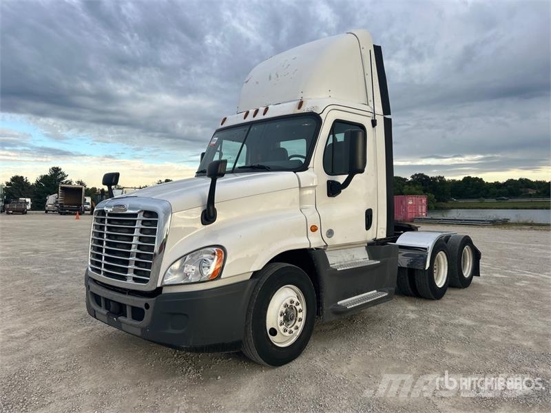 Freightliner Cascadia 125 وحدات الجر
