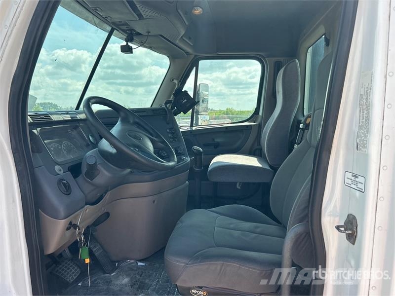 Freightliner Cascadia 125 Prime Movers