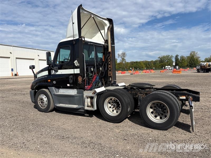 Freightliner Cascadia 125 Влекачи