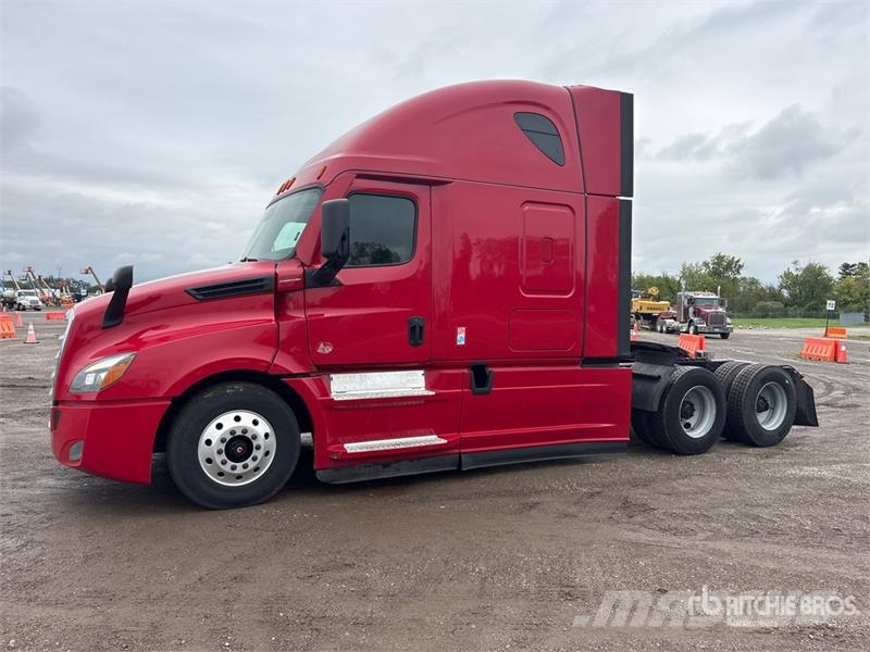 Freightliner Cascadia 126 6x4 T/A Sleeper Truck Tractor 트랙터 유닛